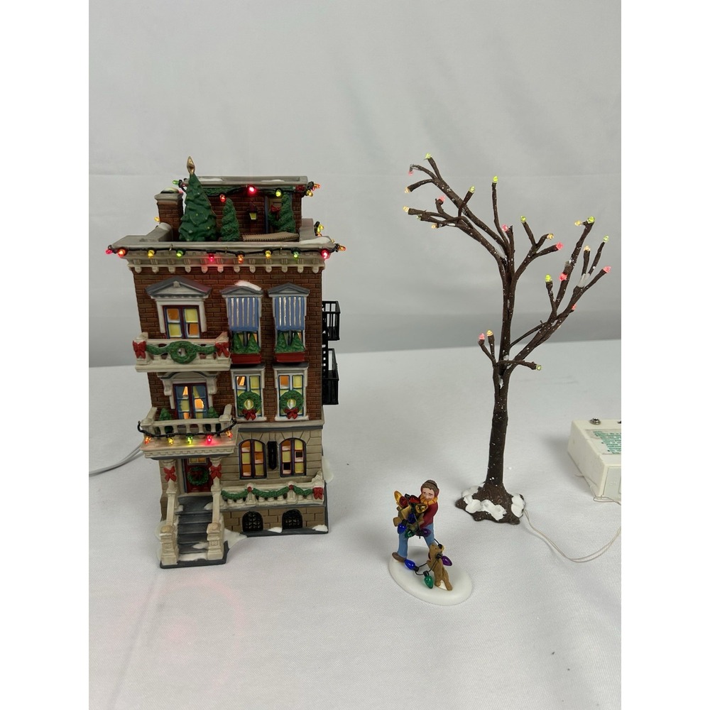 Dept 56 Parkside Holiday Brownstone Christmas in the City Village Lighted House